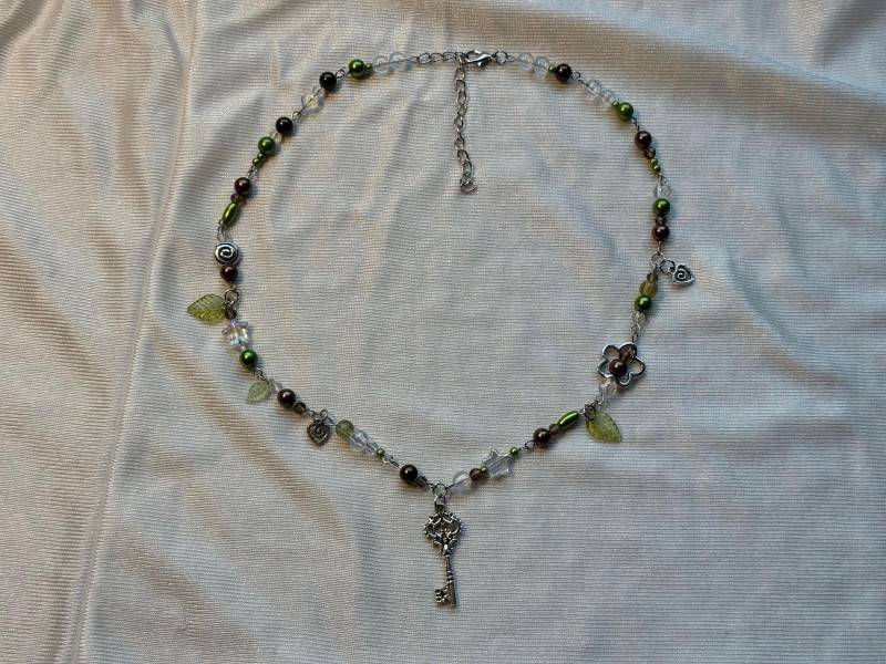 Fairy Necklace - Whimsical Fairycore Whimsygoth Alternative Unique Swirl Key Fantasy Reader Dark Academia Autumn Fall Witch Wicca von Strawberrycupcake222