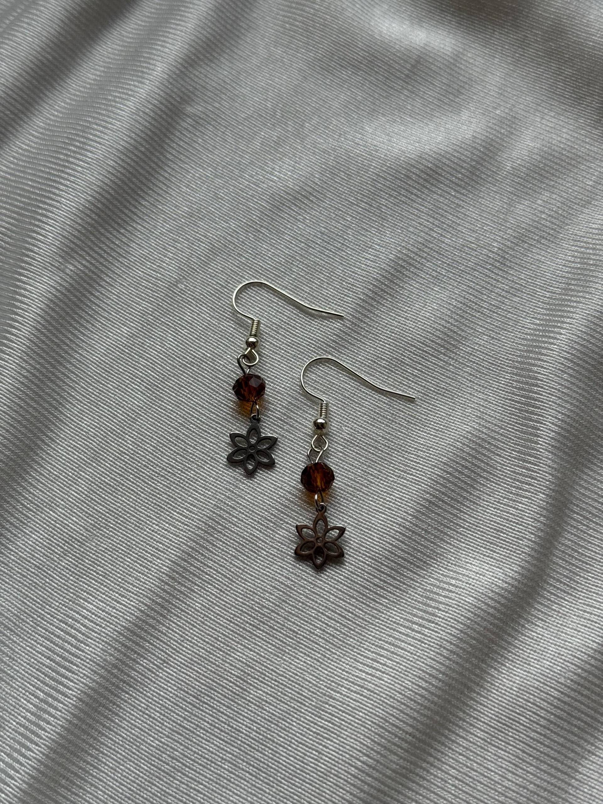 Stainless Steel Earrings - Flowers Autumn Cottagecore Brown Orange Dark Academia Aesthetic Downtowngirl Goblincore Whimsical Whimsigoth von Strawberrycupcake222