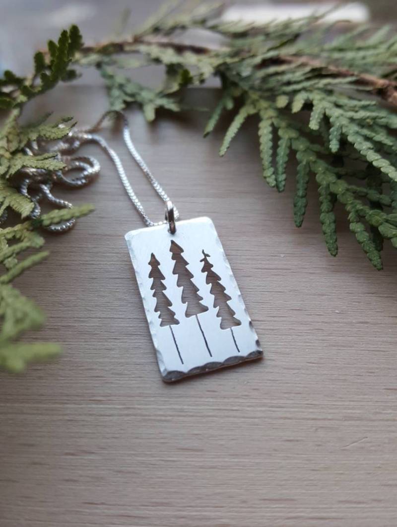 Drei Kiefern Anhänger - Sterling Silber Pine Tree Halskette Drei Kiefern Anhänger - Sterling Silber Pine Tree Halskette von StrayStones
