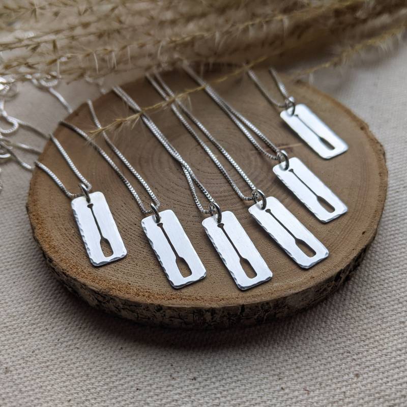 Paddle On - Sterling Silber Kanu Paddel Halskette Paddle On - Sterling Silber Kanu Paddel Halskette von StrayStones