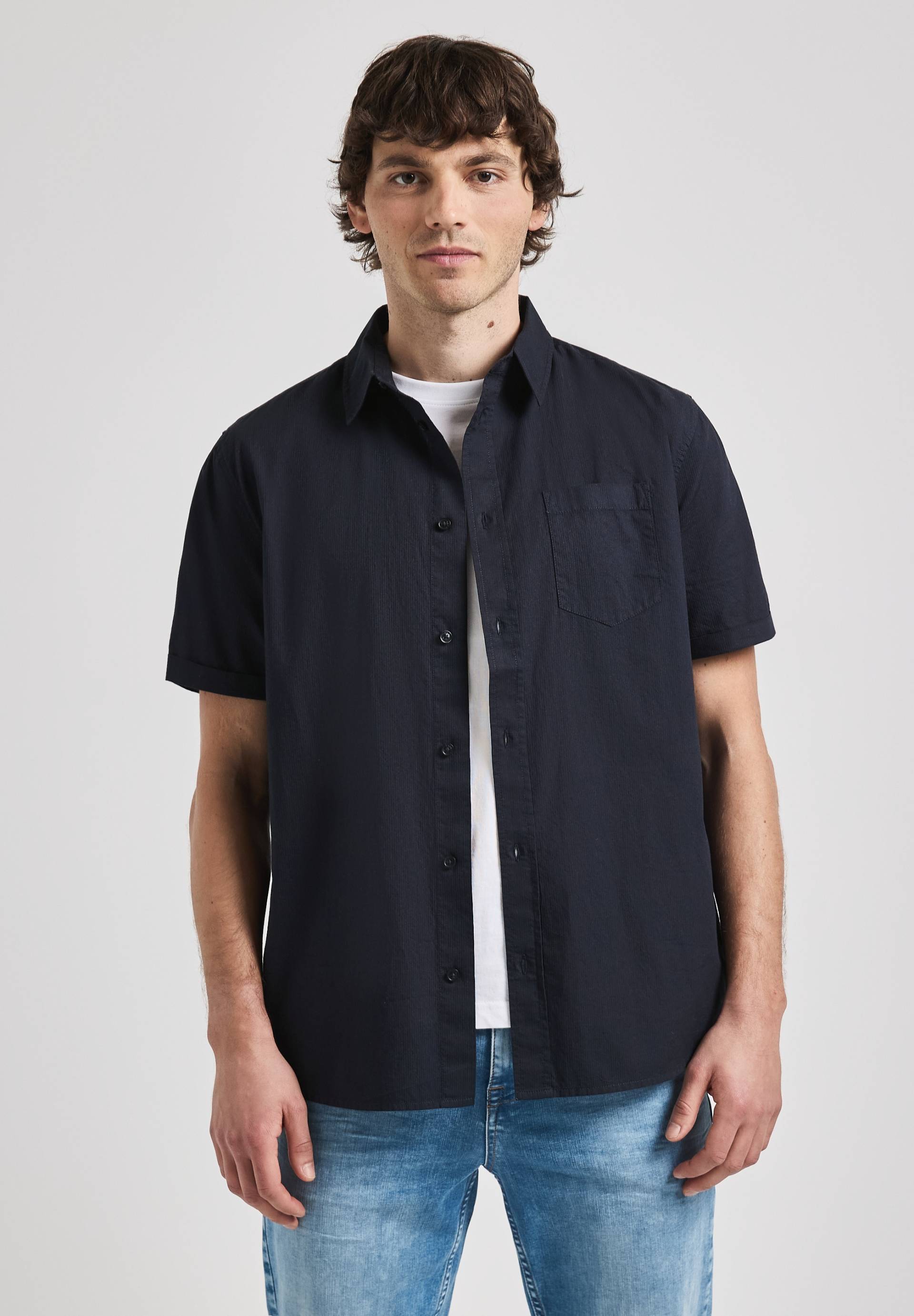 STREET ONE MEN Kurzarmhemd, mit Brusttaschen und Knopfleiste von Street One Men