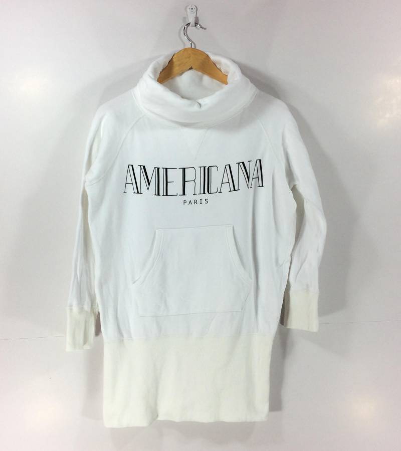 Seltenes Americana Paris Big Logo Made in Japan Rollkragen Sweatshirt von StreetVintage77