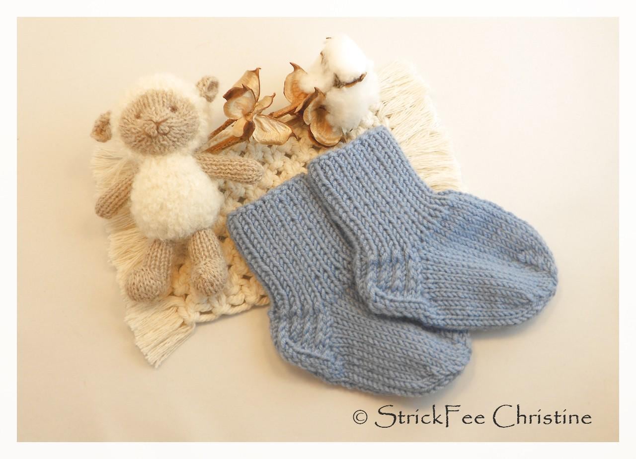 Extra Dicke Warme Gestrickte Erstlingssöckchen, Babysocken, Newborn, 100 % Wolle | Merino 9 cm, Geschenk Zur Geburt, Taufe, Babyfotografie von StrickFeeChristine