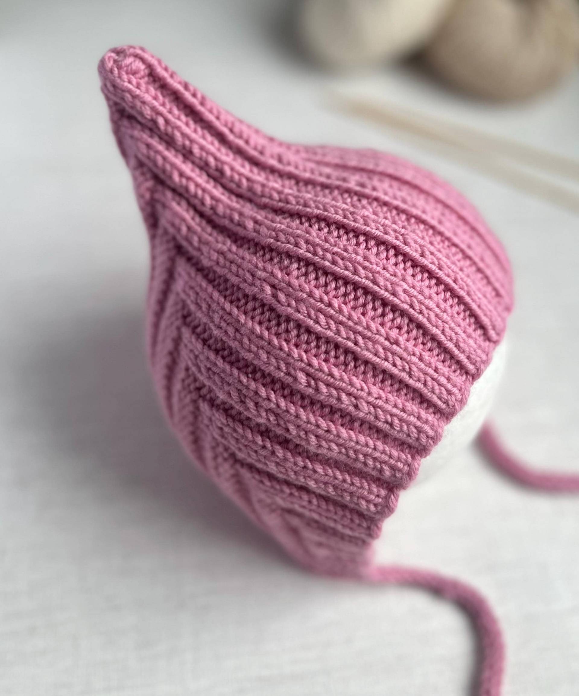 Babymütze Merinowolle Gr. 36 - 39 cm, 0 2 Monate, Zwergenmütze, Pixiemütze von StrickLaune