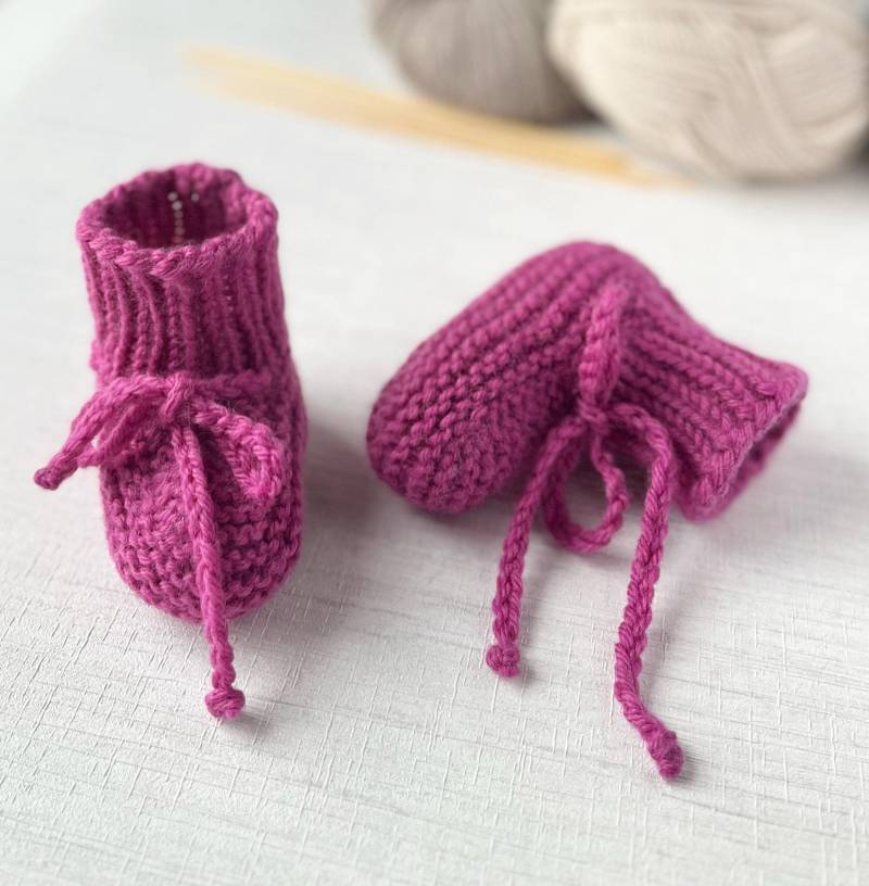 Babyschuhe Gestrickt Wolle, Gr. 16, 0 - 3 Monate, Babyboots, Babysocken Babyschuhe Gestrickt Wolle, Gr. 16, 0 - 3 Monate, Babyboots, Babysocken von StrickLaune