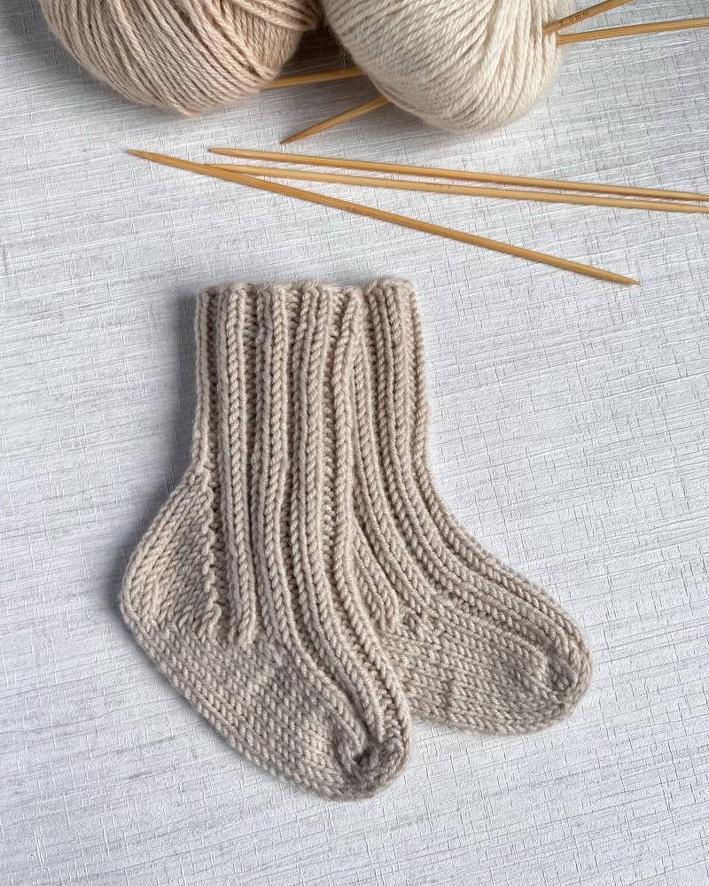 Babysocken Merinowolle Gr. 16, 1 - 3 Monate, Gestrickt Babysocken Merinowolle Gr. 16, 1 - 3 Monate, Gestrickt von StrickLaune