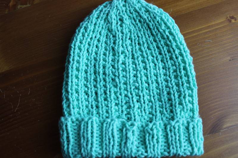 Handgestrickte Baby-Mütze 100% Recycelte Baumwolle von StrickTraeumeShop