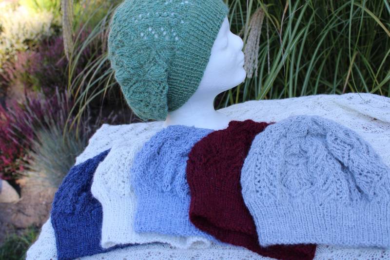 Handgestrickte Damen Mütze Beanie - 100% Babyalpaka von StrickTraeumeShop