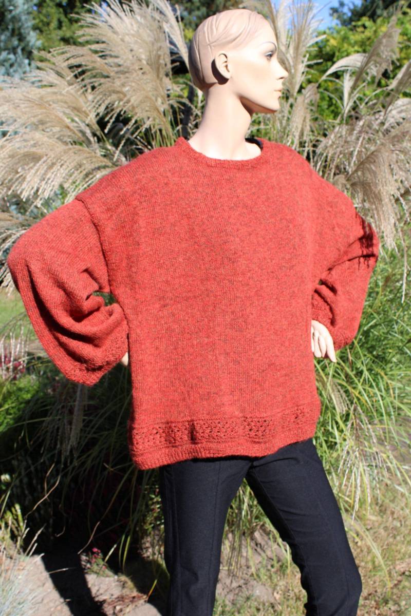 Handgestrickter Damen Pullover von StrickTraeumeShop