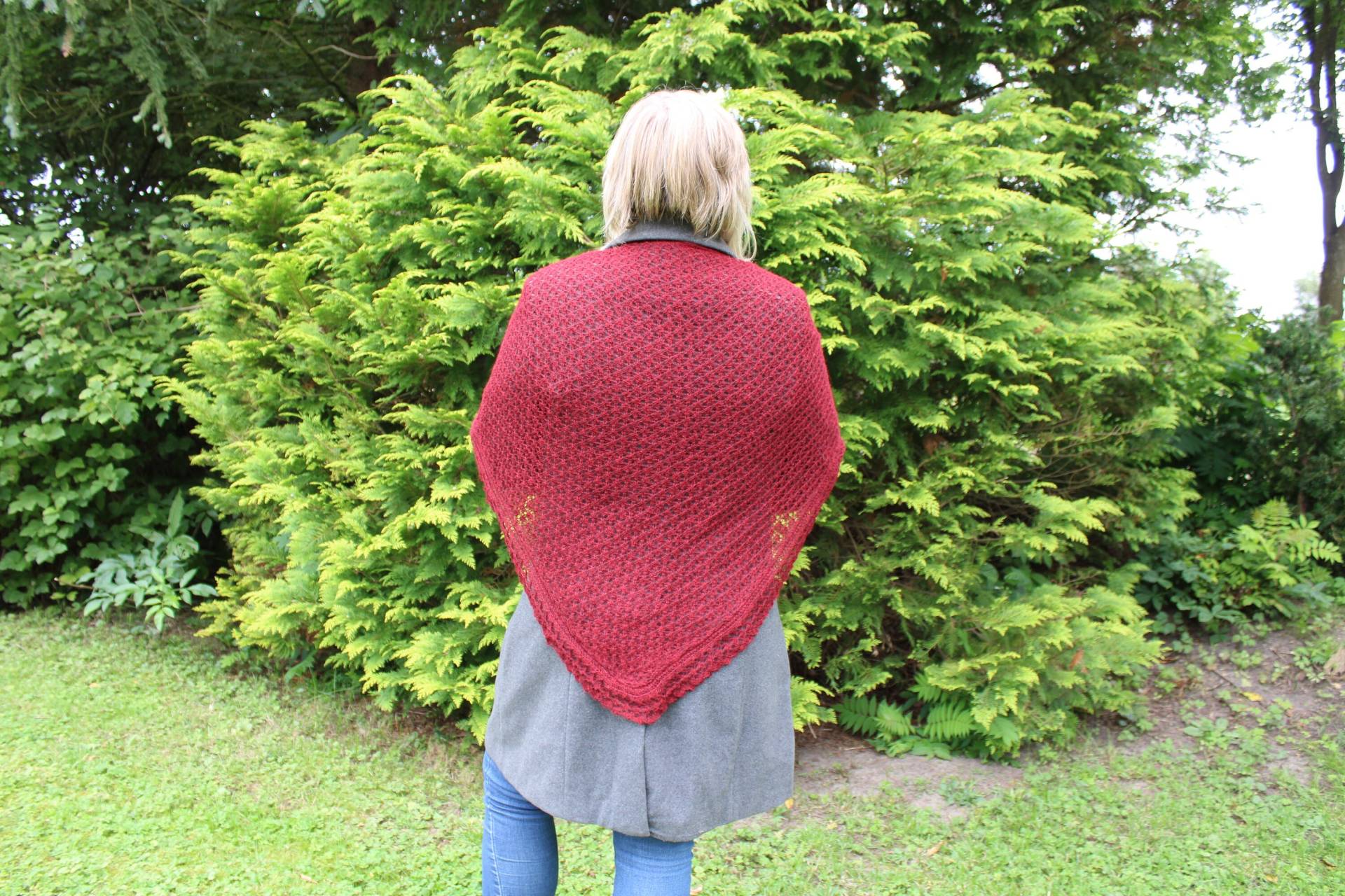 Handgestricktes Damen Dreiecktuch - 100% Babyalpaka Handgestricktes Damen Dreiecktuch - 100% Babyalpaka von StrickTraeumeShop