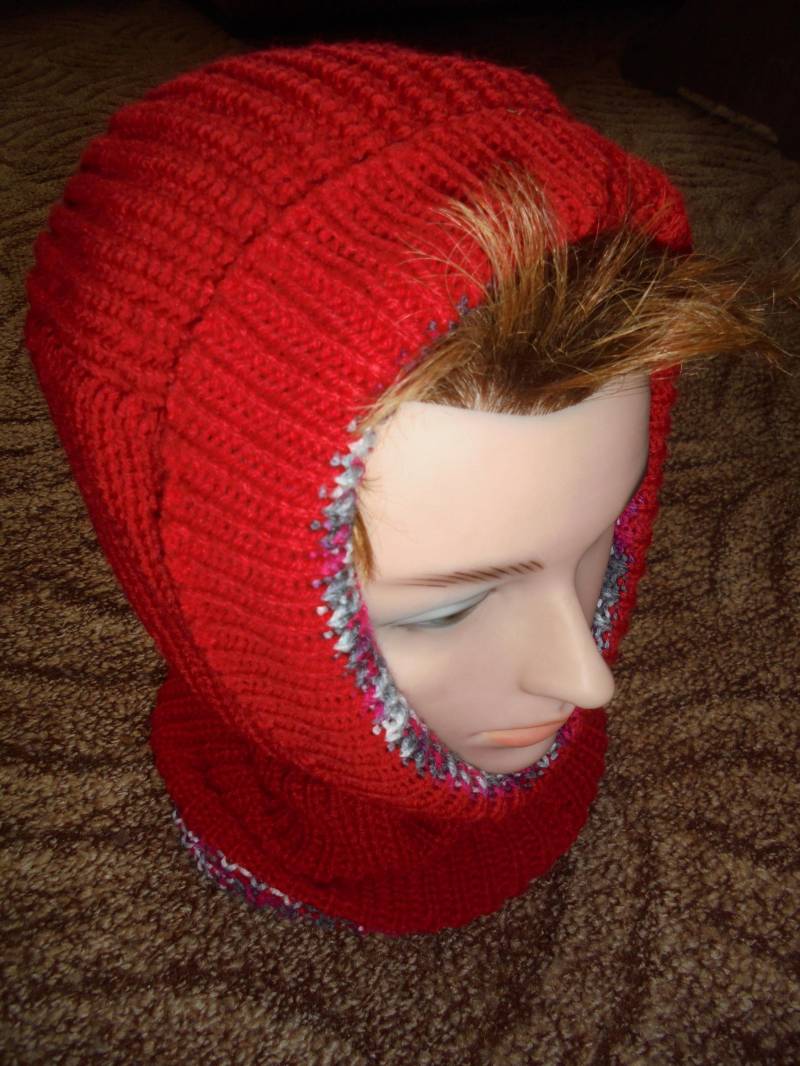 Wende . - Schlupfmütze Für Erwachsene Rot , Grautöne, Weiß Wende . - Schlupfmütze Für Erwachsene Rot , Grautöne, Weiß von Strickbiene59