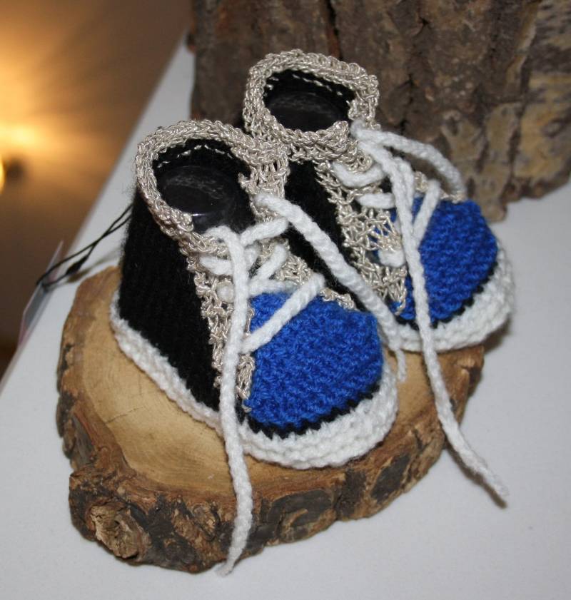 Babyschuhe Basketballschuhe Größe 16 Schuhe Boots Socken Baby Kind, Blau Silber von StrickelDiStrack