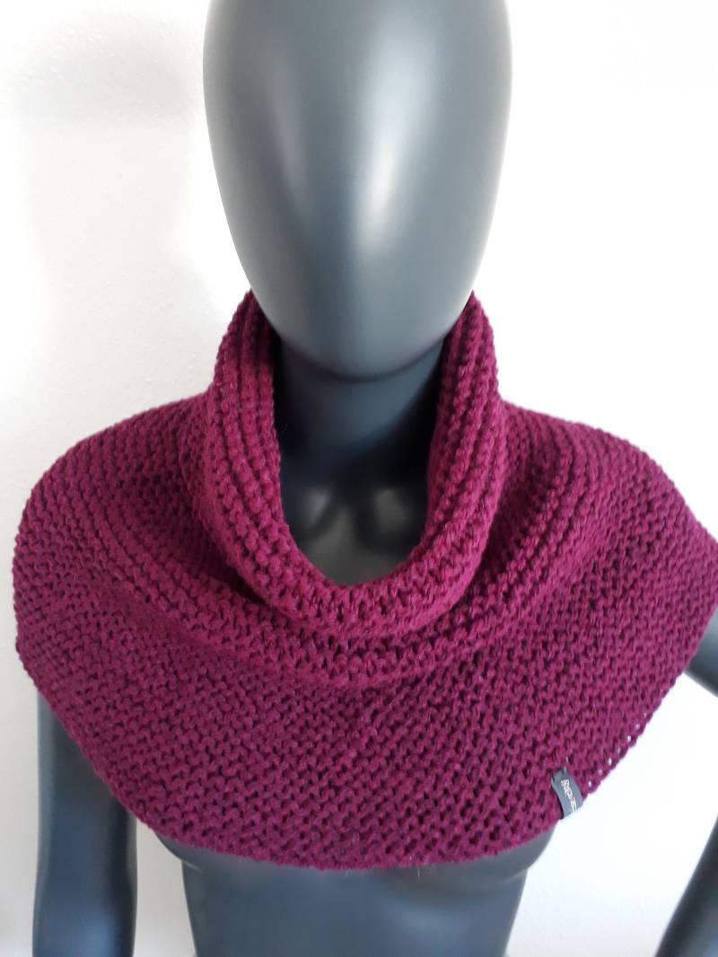 Schulterwärmer Ivet Sylt | Dunkle Fuchsia von Strickeninthecity