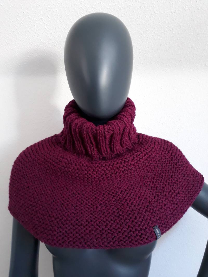 Schulterwärmer Romy Sylt | Dunkle Fuchsia von Strickeninthecity