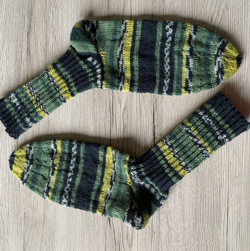 Handgestrickte Socken Gr. 44/45 von Stricklieschen2008