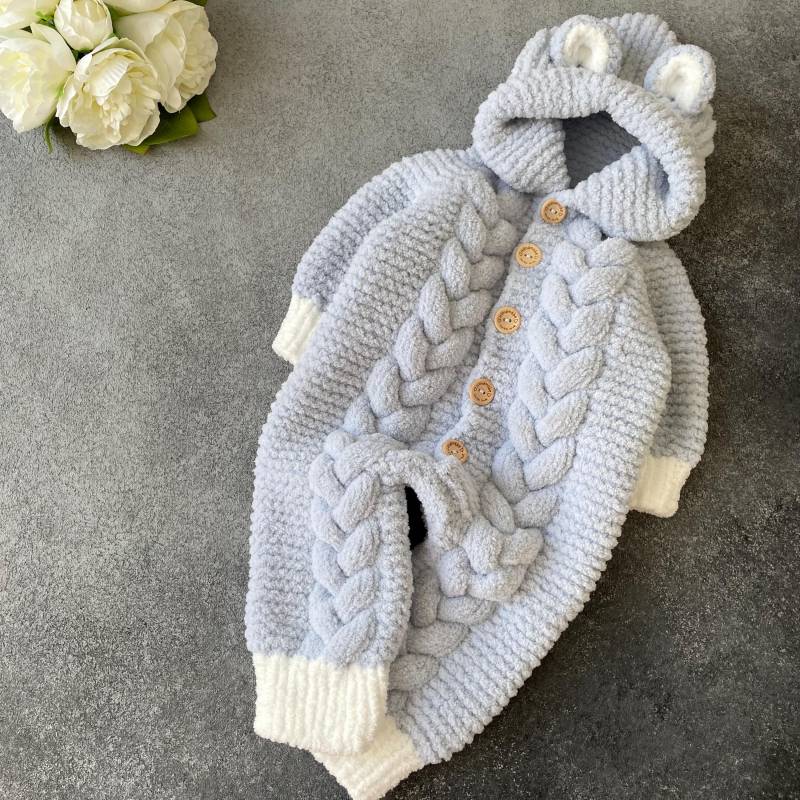 Gestrickter Baby Overall | Handgemacht Hellgrau Neugeborenes Geschenk Zur Geburt Strampler Gestrickter Baby Overall | Handgemacht Hellgrau Neugeborenes Geschenk Zur Geburt Strampler von Strickmaeuschen