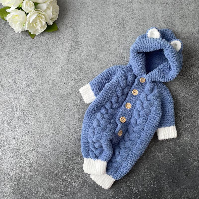 Gestrickter Baby Overall | Handgemacht Jeans Blau Neugeborenes Geschenk Zur Geburt Strampler von Strickmaeuschen