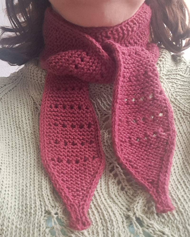 Handgestricktes Halstuch Sophie Schal Scarf Shawl Geschenkidee Damen Unikat Handgestricktes Halstuch Sophie Schal Scarf Shawl Geschenkidee Damen Unikat von Strickmariechen