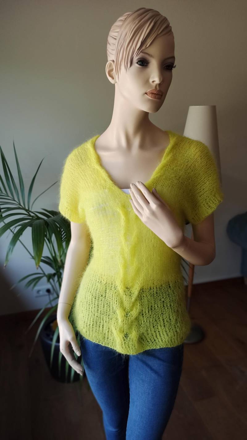 Pullunder Mohair Wolle Gr. M Neon Gelb von Stricknadelkissen