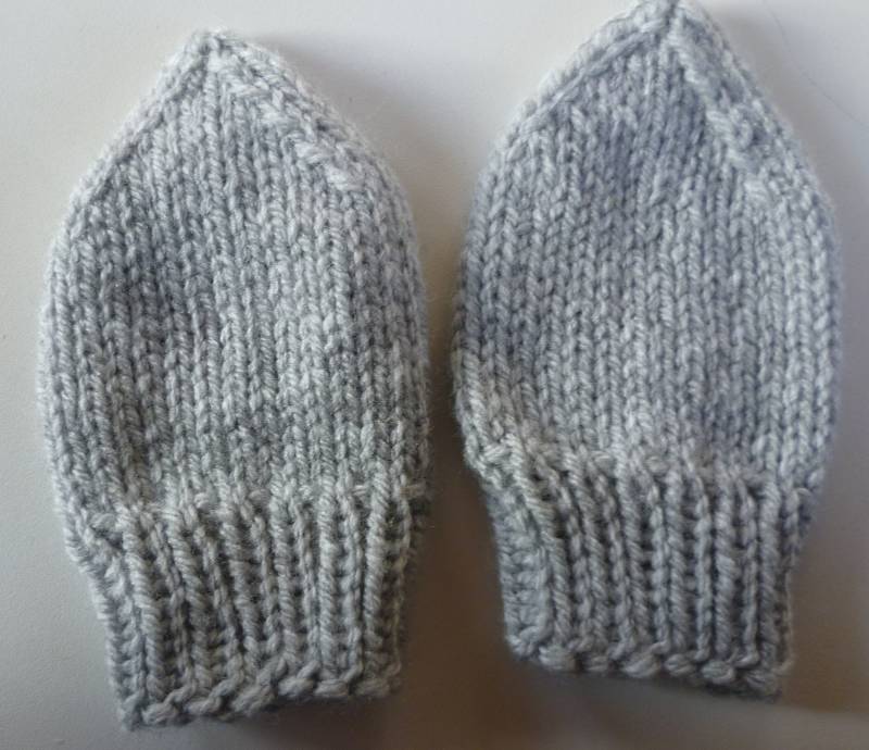 Mit Liebe Handgestrickte Baby Hanschuhe von StrickschuhZauberfee