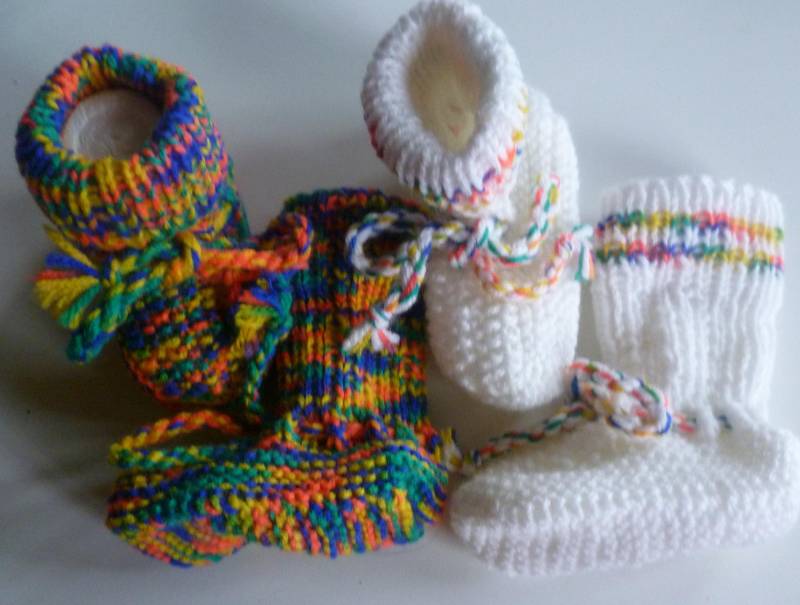 Mit Liebe Handgestrickte Baby-strickschuhe von StrickschuhZauberfee