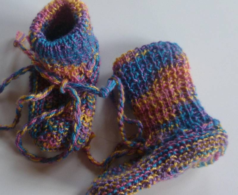 Mit Liebe Handgestrickte Baby-strickschuhe von StrickschuhZauberfee