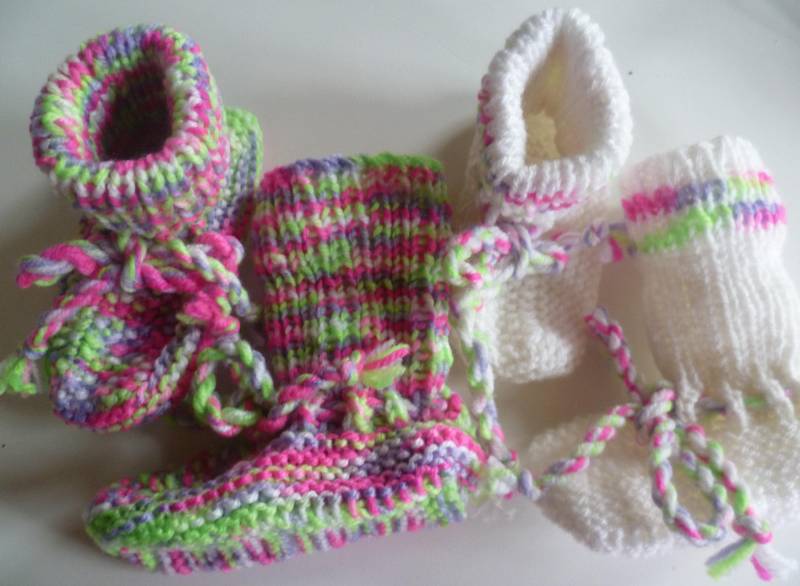Mit Liebe Handgestrickte Baby-strickschuhe von StrickschuhZauberfee