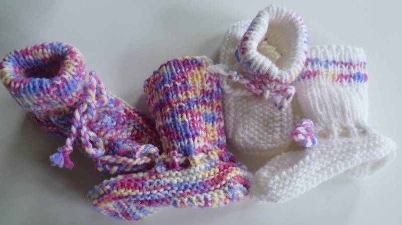 Mit Liebe Handgestrickte Baby-strickschuhe von StrickschuhZauberfee