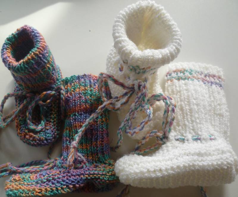 Mit Liebe Handgestrickte Baby-strickschuhe Mit Liebe Handgestrickte Baby-strickschuhe von StrickschuhZauberfee