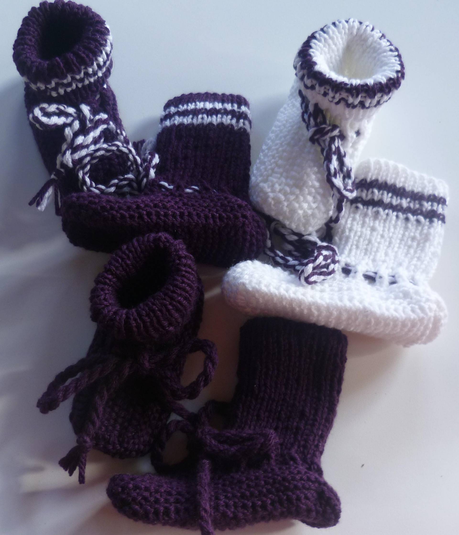 Mit Liebe Handgestrickte Baby-strickschuhe Mit Liebe Handgestrickte Baby-strickschuhe von StrickschuhZauberfee