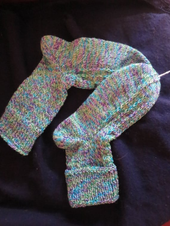 Handgestrickte Kindersöckchen Größe 34/35 Mit Bw Handgestrickte Kindersöckchen Größe 34/35 Mit Bw von StrickundCo