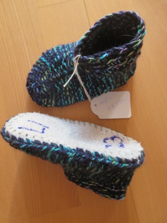Kinderhausschuhe Handgestrickt Kinderhausschuhe Handgestrickt von StrickundCo
