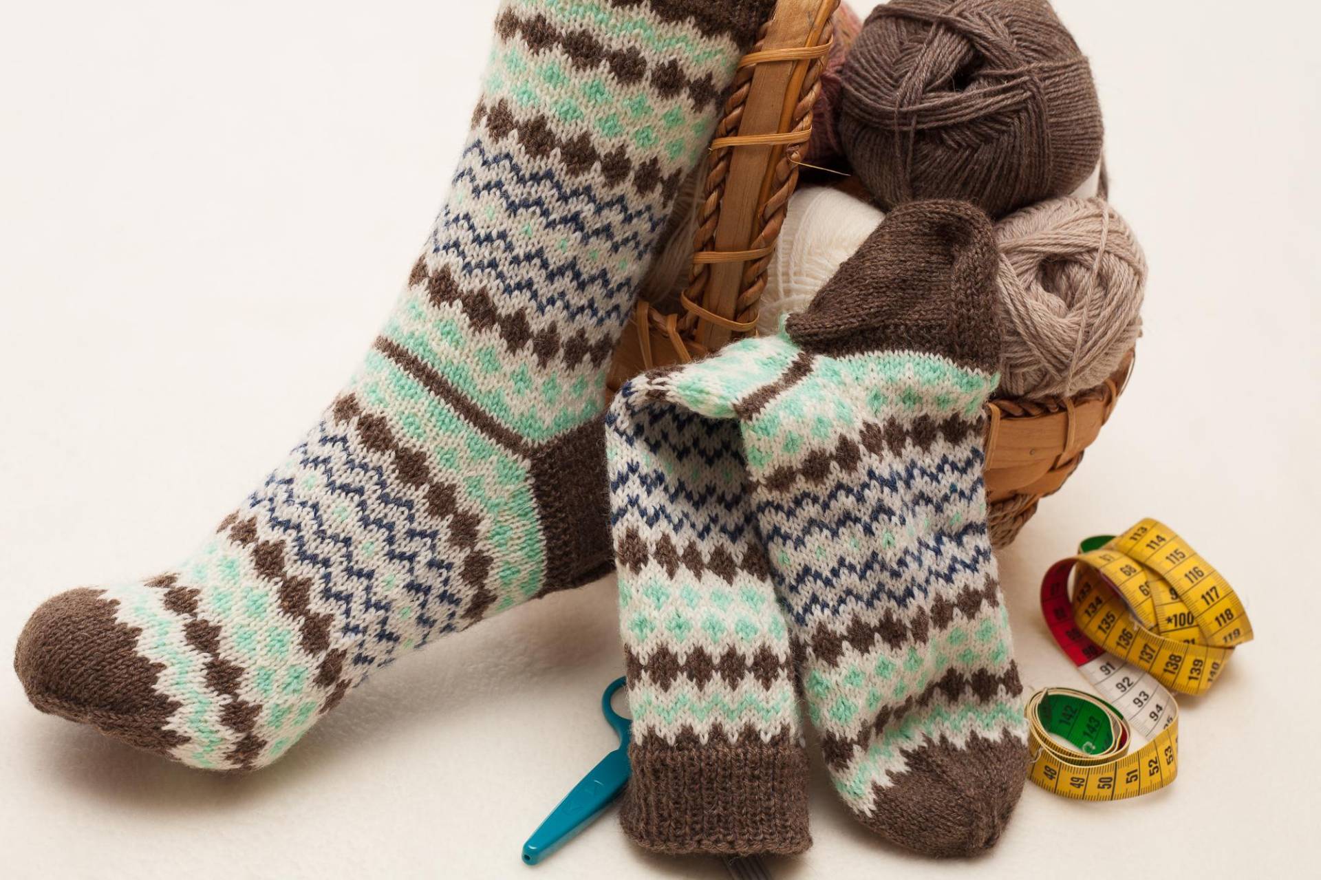 Handgestrickte Socken Fair Isle, Gr. 38 - 40 Aus Hochwertiger Markenwolle von StrickundNaehzeug