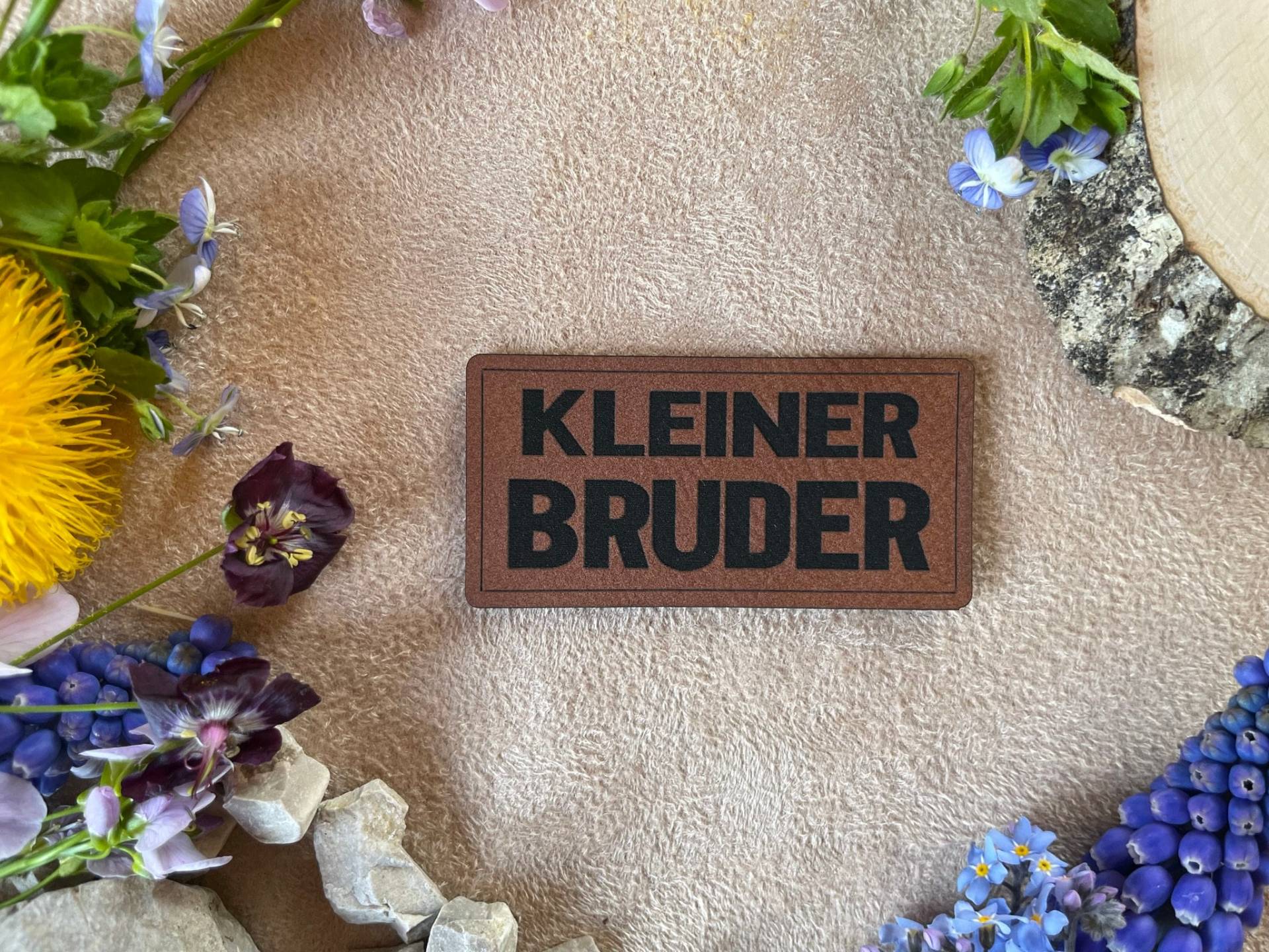Lederlabel #131 Kleiner Bruder, Geschwister, Aufnäher, Patch, Label, Kunstleder von Stritzikistl