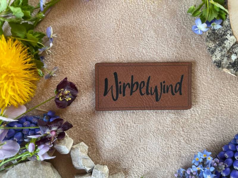 Lederlabel #158 Wirbelwind, Patch, Aufnäher, Label, Tüddel, Kunstleder von Stritzikistl