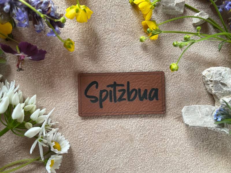 Lederlabel #181 Spitzbua, Patch, Aufnäher, Jungs, Tüddel, Österreich, Dialekt Lederlabel #181 Spitzbua, Patch, Aufnäher, Jungs, Tüddel, Österreich, Dialekt von Stritzikistl