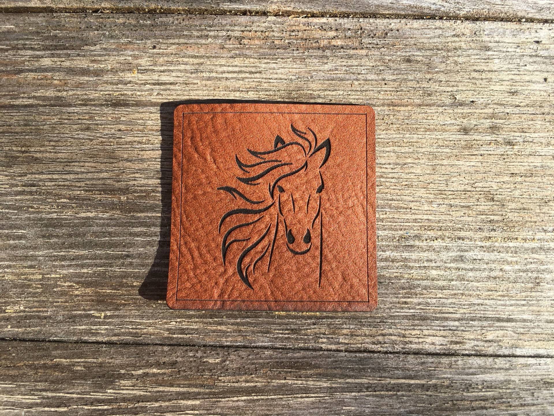 Lederlabel Pferd, Pony, Hufeisen, Lederpatch, Aufnäher, Pferdeglück Lederlabel Pferd, Pony, Hufeisen, Lederpatch, Aufnäher, Pferdeglück von Stritzikistl