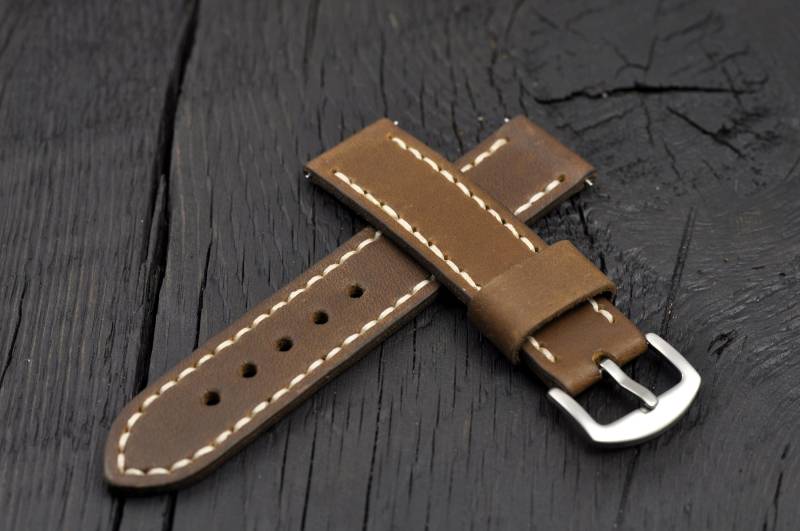 Handgefertigtes Leder Herren Uhrenarmband 16mm 18mm 20mm 22mm 24mm 26mm Olive von StrongHorseCraft