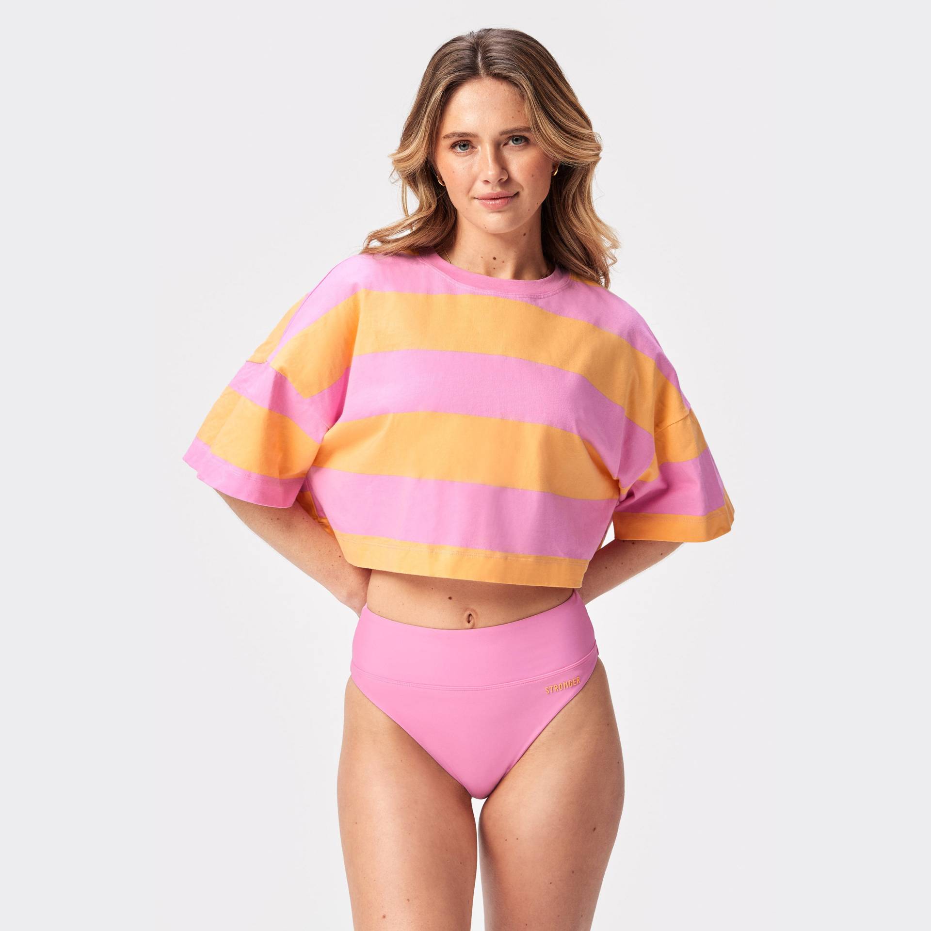 Cropped T-shirt von Stronger