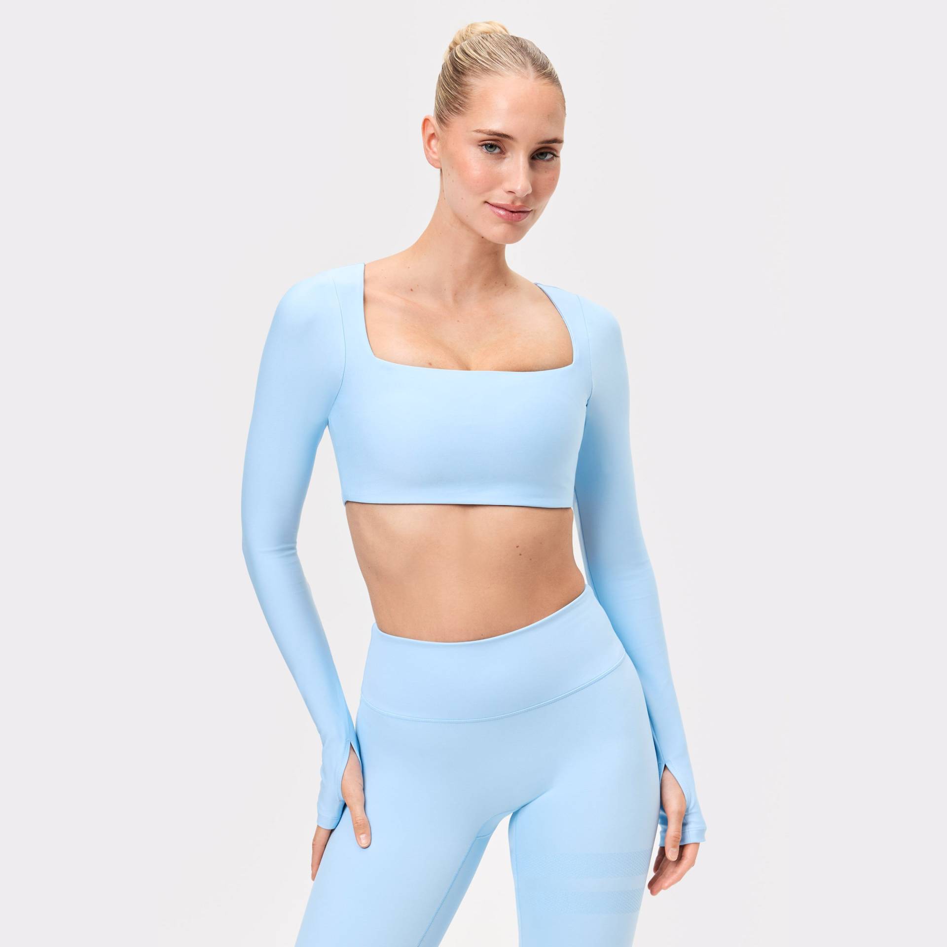 Signature Padded Crop Top von Stronger