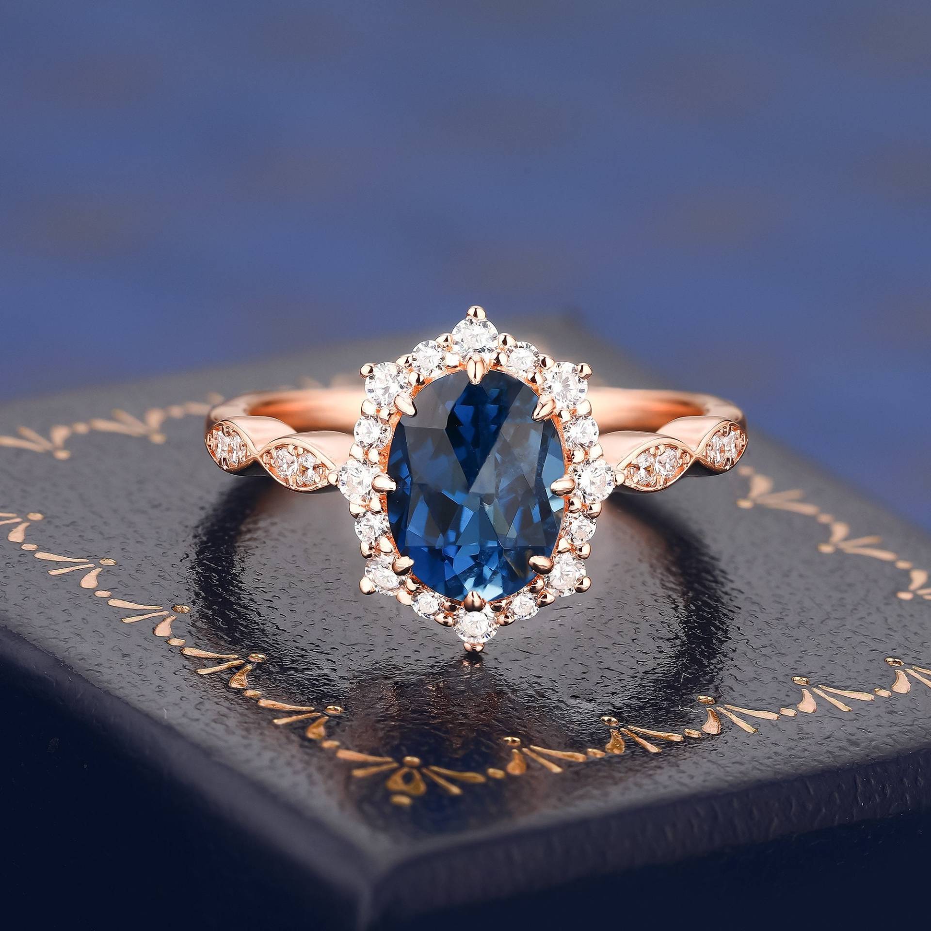 Geschenke Für Sie Rose Oval Cut Natürliche London Blue Topaz K Solid Gold Ring Frauen Verlobung Hochzeit Band Handgemachte Luxus von StuartTreesr