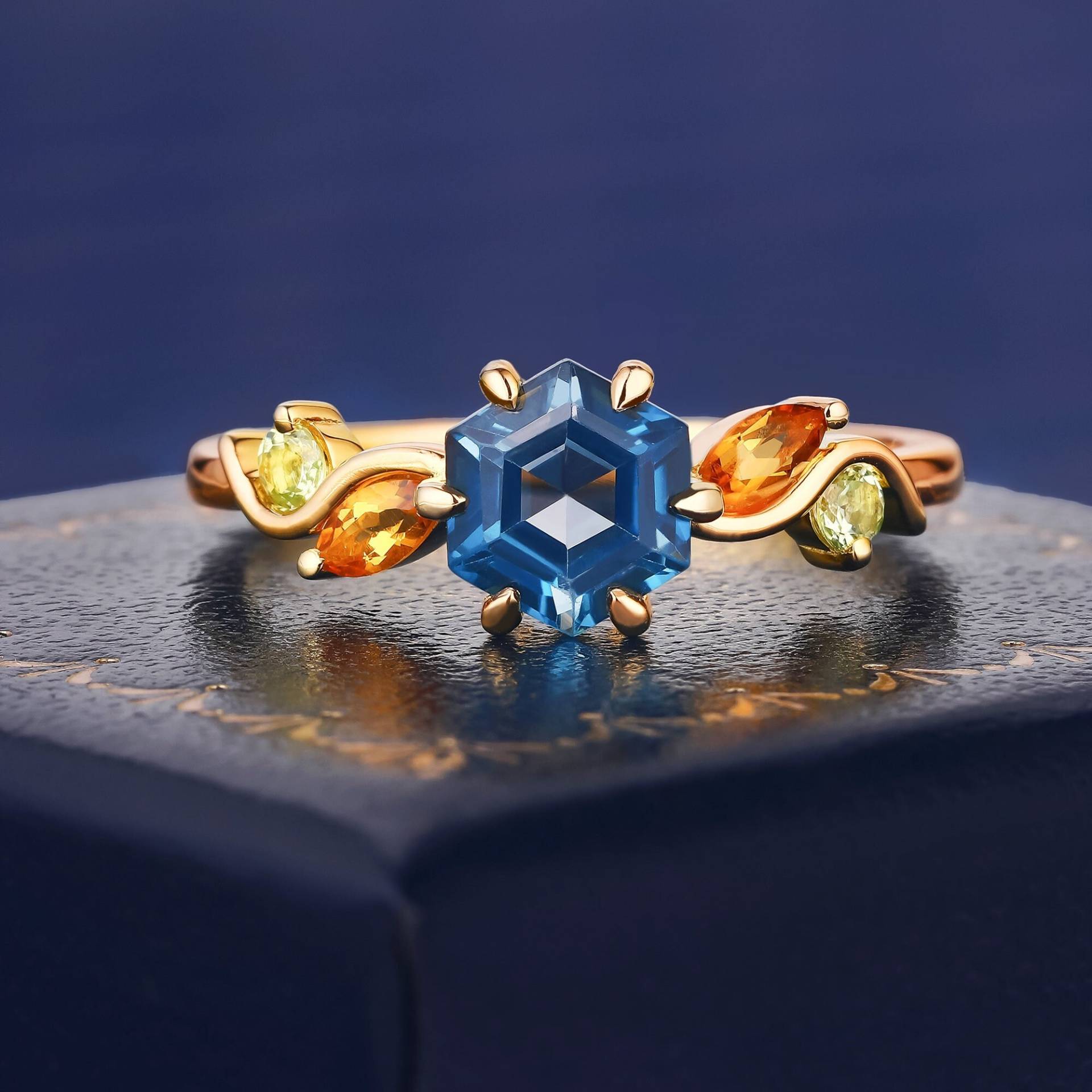 Hexagon Schliff Natürlicher London Blue Topas K Solid Gold Ring Für Frauen Geschenke Sie Verlobung Ehering Handmade von StuartTreesr