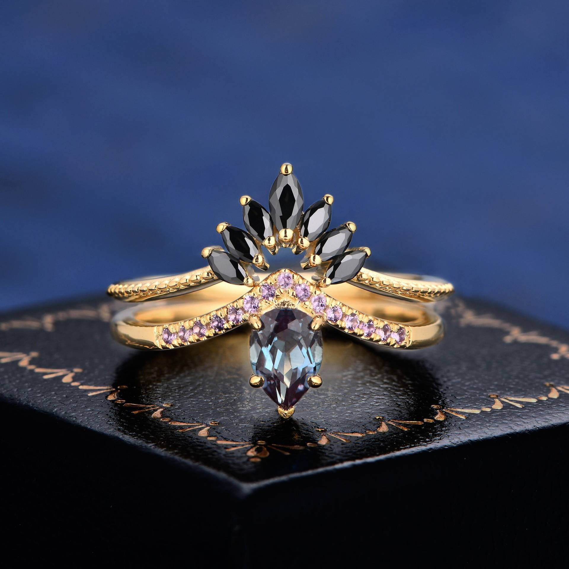 K Solid Gold Braut Set Birnenform Alexandrit Ring Für Frauen Verlobungsband Ehering Versprechen Handgemachte Jahrestag Geschenke Sie von StuartTreesr