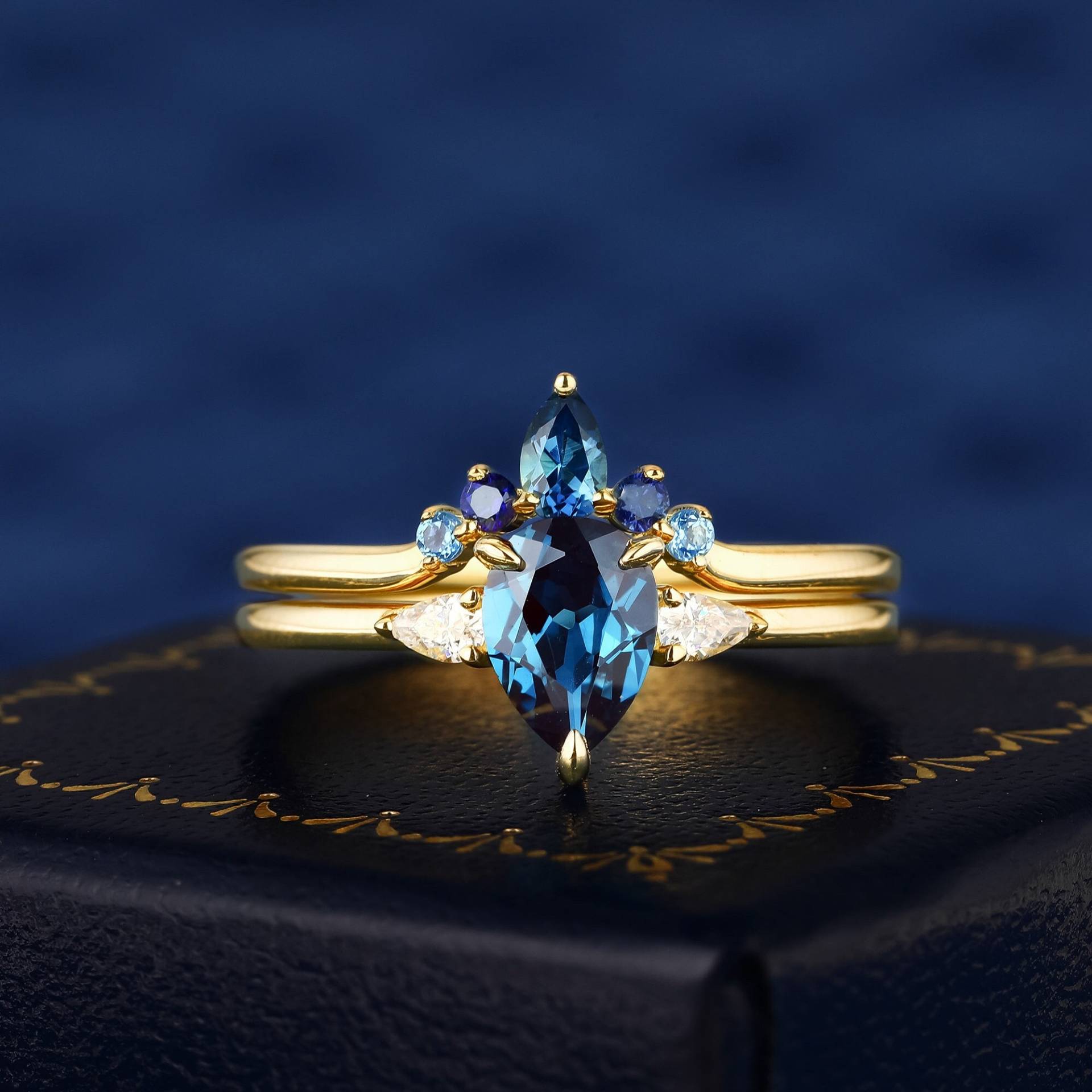 Pear Cut Natürliche London Blue Topaz K Solid Gold Ring Für Frauen Braut Set Engagement Band Ehering Geschenke Ihren Jahrestag von StuartTreesr