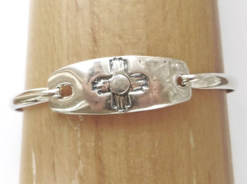 Zia Armband, Petroglyph, Sternzeichen Schmuck, Rockkunst, Petroglyph Schmuck von StuckOnSilver