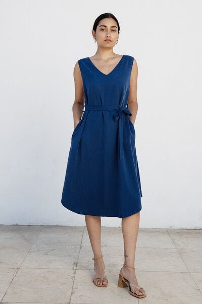 Studio Hertzberg MIDIKLEID "LAU-RAA" AUS TENCEL von Studio Hertzberg