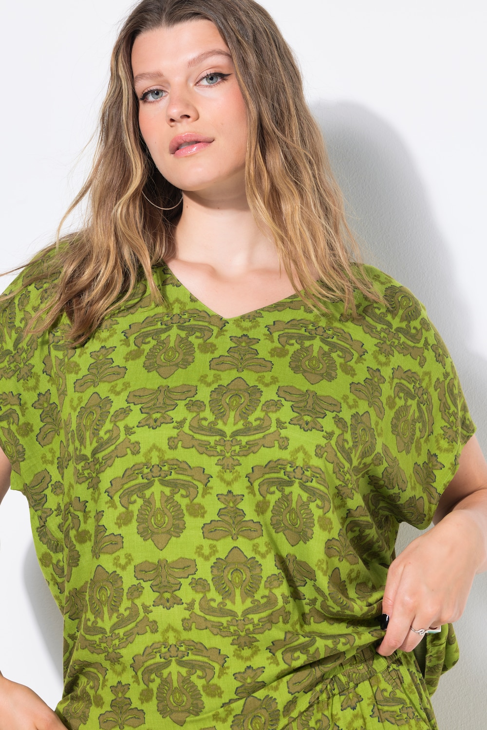 Große Größen Blusenshirt, Damen, grün, Größe: 42/44, Viskose, Studio Untold von Studio Untold