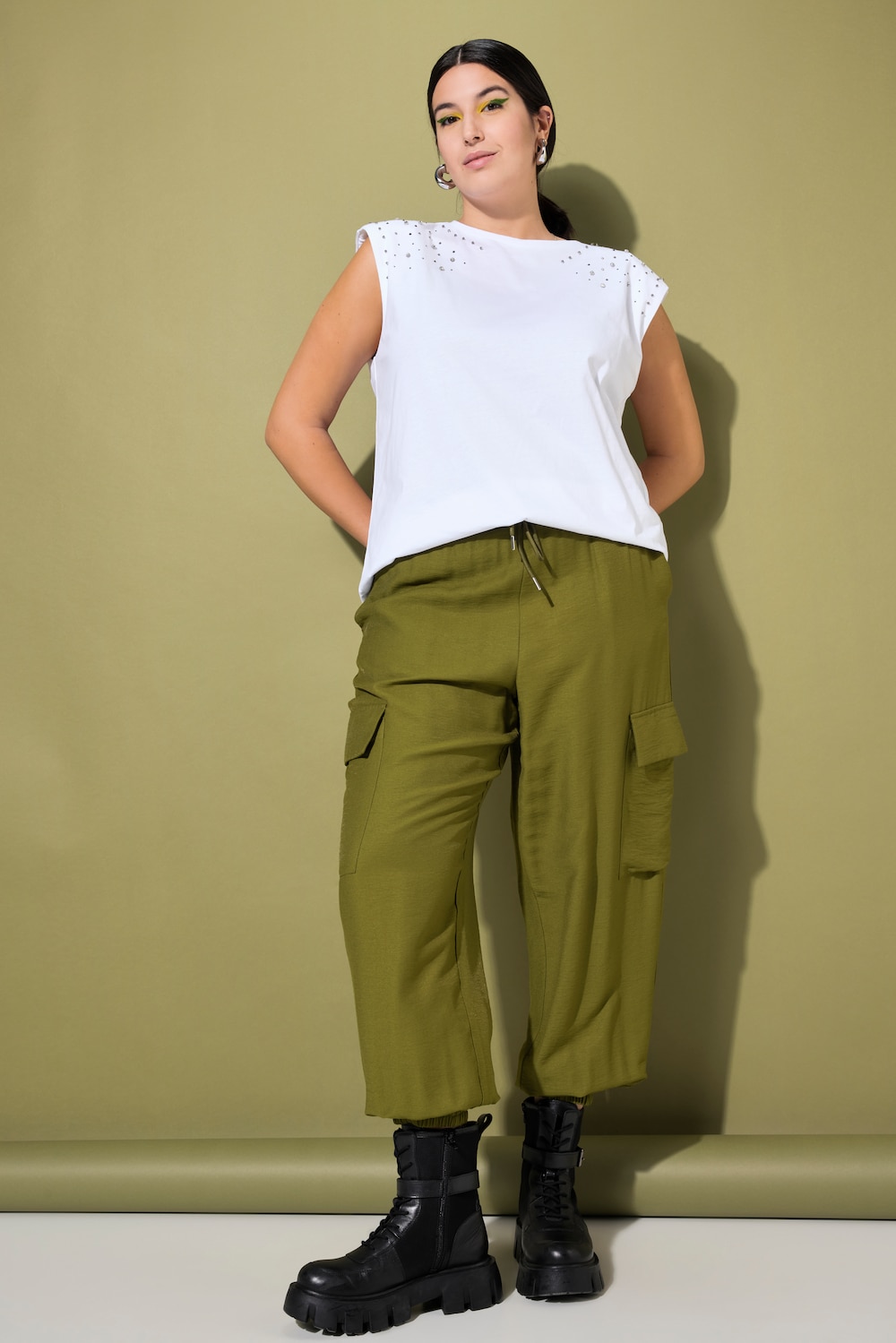 Große Größen Cargohose, Damen, braun, Größe: 50, Viskose/Synthetische Fasern, Studio Untold Große Größen Cargohose, Damen, braun, Größe: 50, Viskose/Synthetische Fasern, Studio Untold von Studio Untold