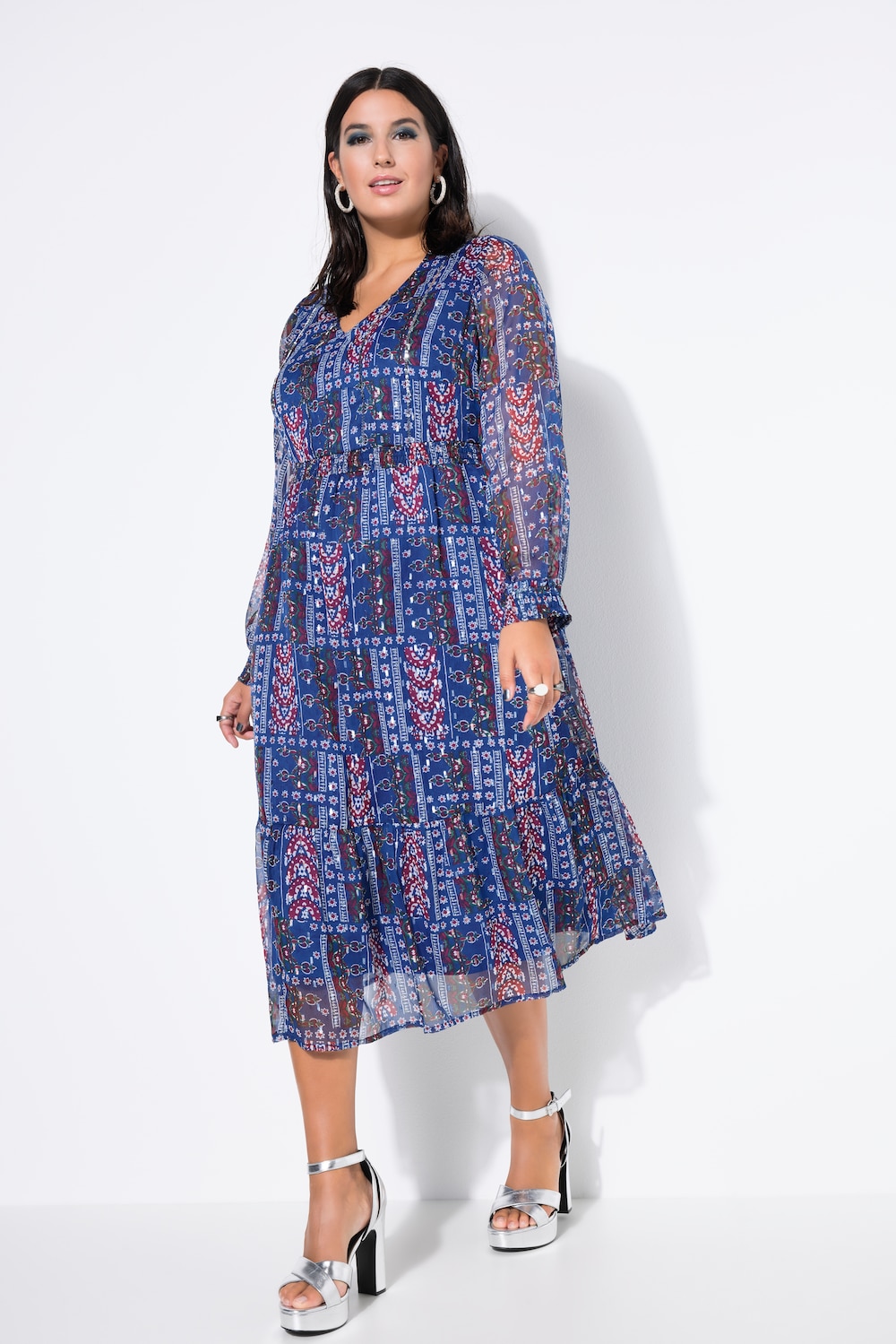 Große Größen Chiffon-Midikleid, Damen, blau, Größe: 42/44, Polyester, Studio Untold von Studio Untold