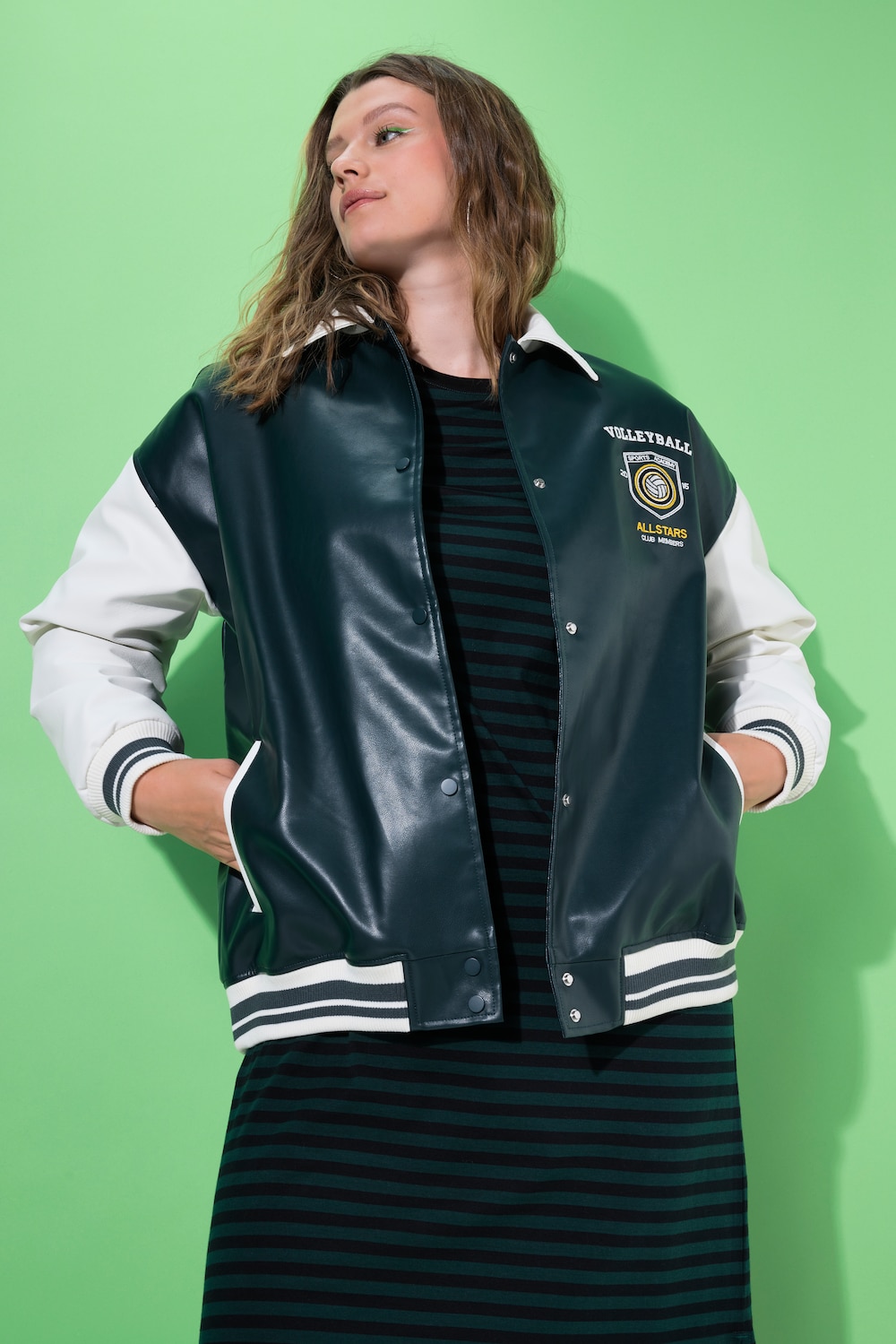 Große Größen College-Jacke, Damen, grün, Größe: 42/44, Polyester/Synthetische Fasern, Studio Untold Große Größen College-Jacke, Damen, grün, Größe: 42/44, Polyester/Synthetische Fasern, Studio Untold von Studio Untold